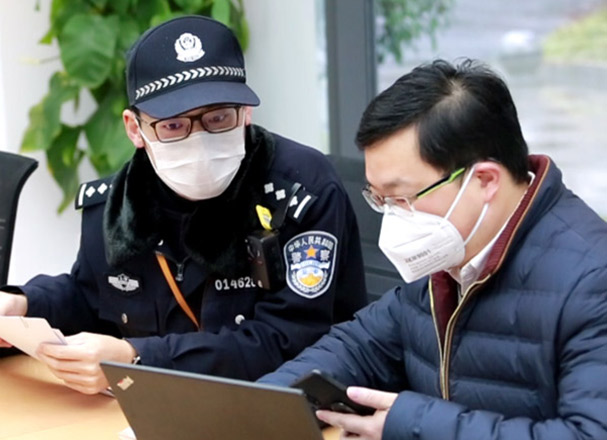 滬警方主動對接我司，保障誠格一次性防護服安全生產(chǎn)